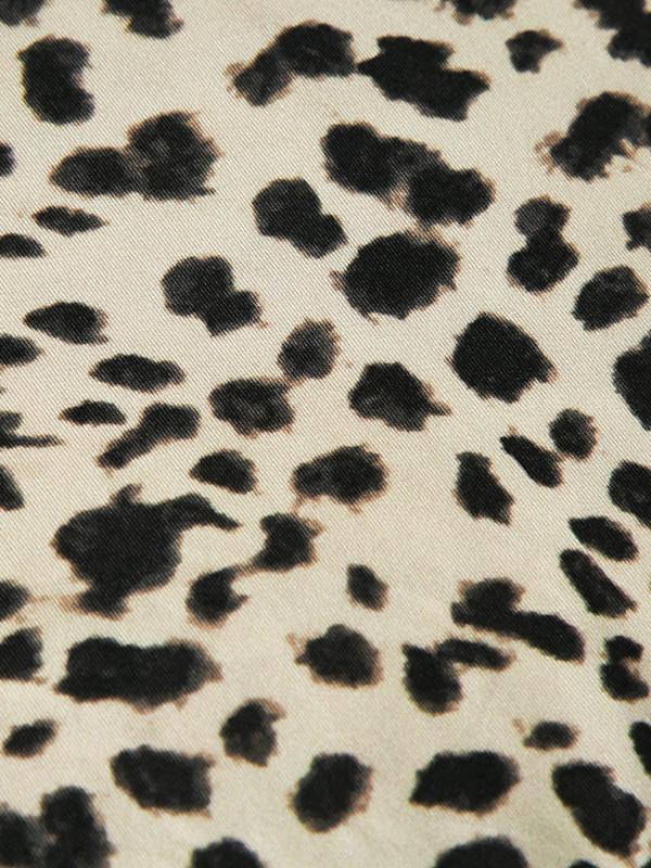 Leopard Printed Long-sleeved Bottoming Top -- YKIIY  CLOTHING